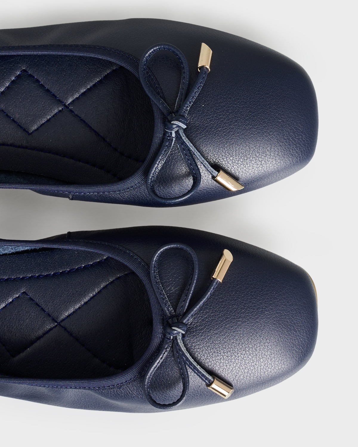 #color_navy