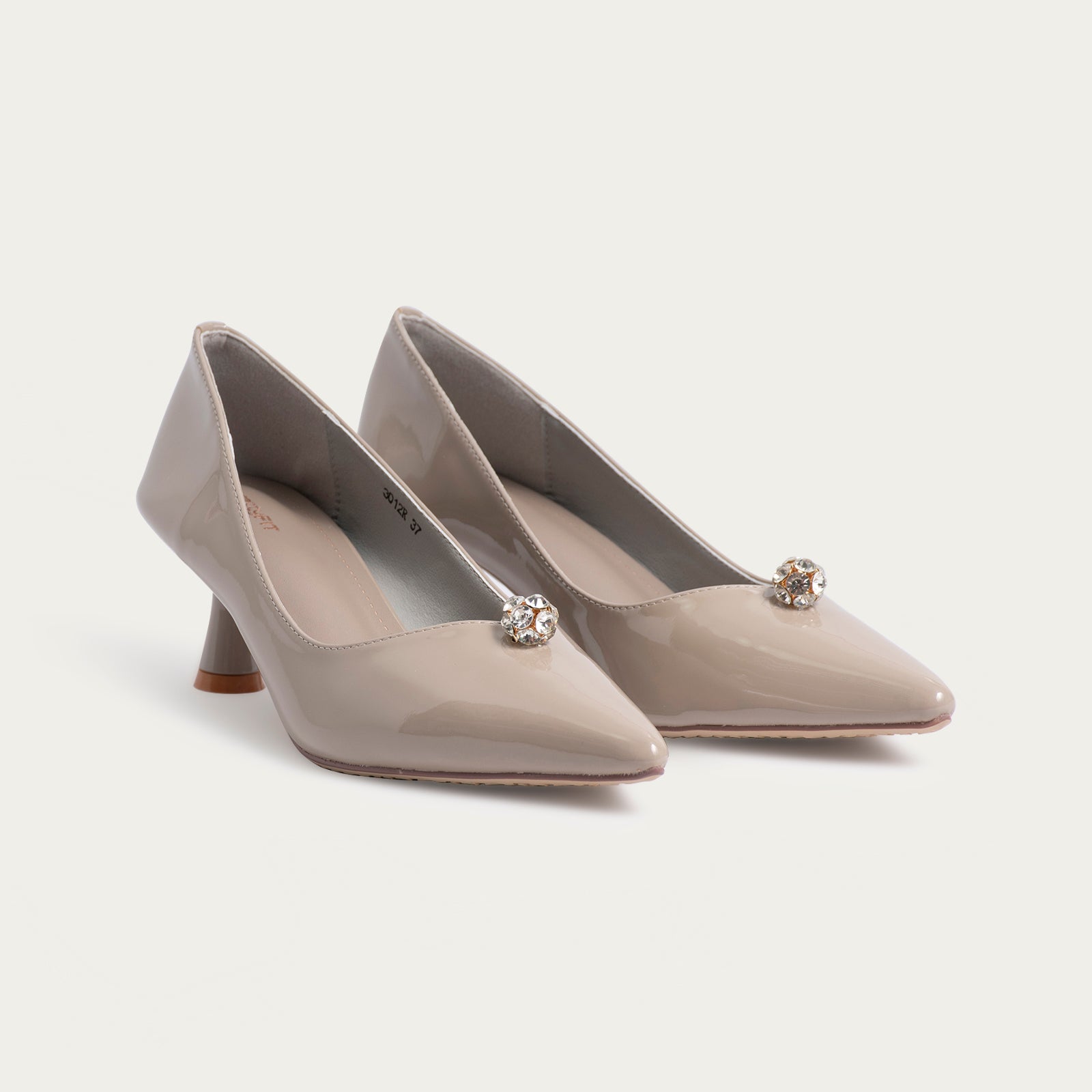 Pumps grey deals